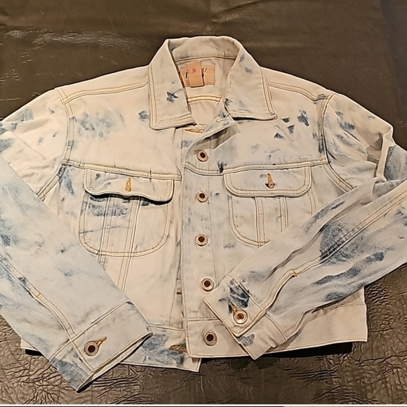 90s Vintage denim jacket - Picture 2 of 10